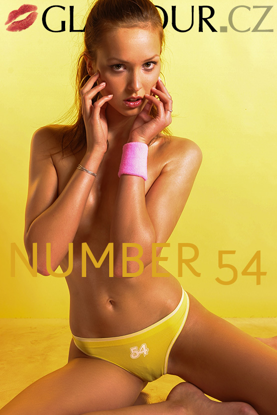 GLAMOUR.CZ Andrea / 006 / Number 54