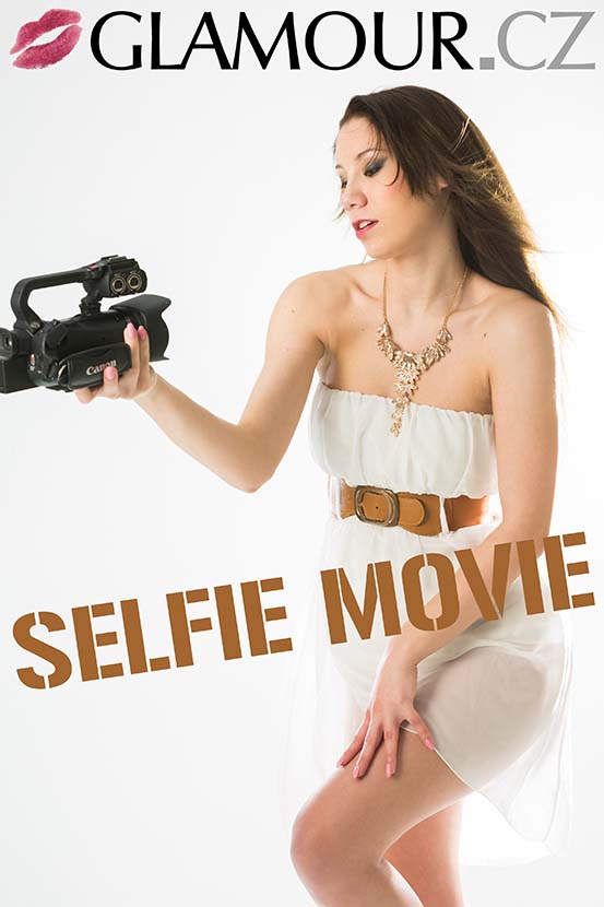 Ingrid / 37 / Selfie Movie