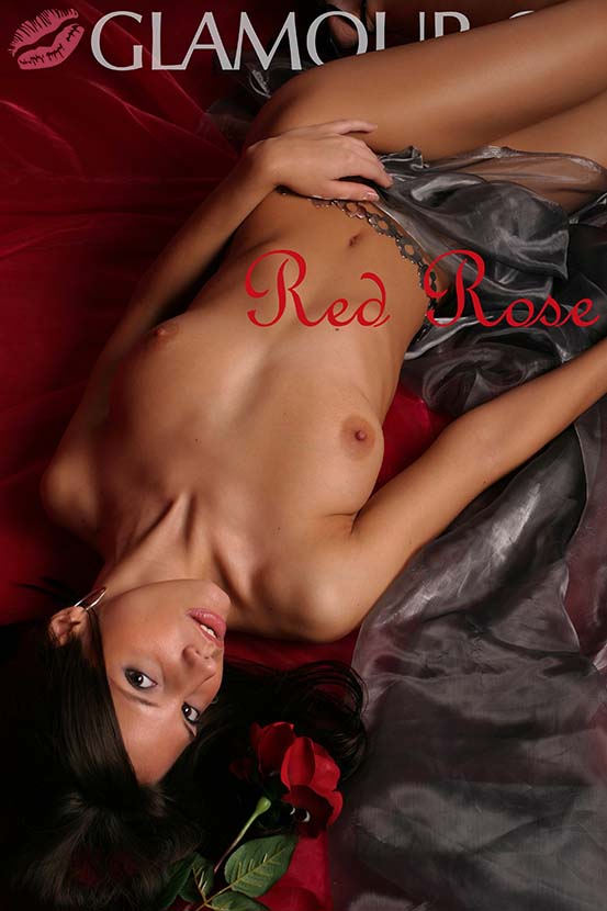 Monika / 52 / Red Rose